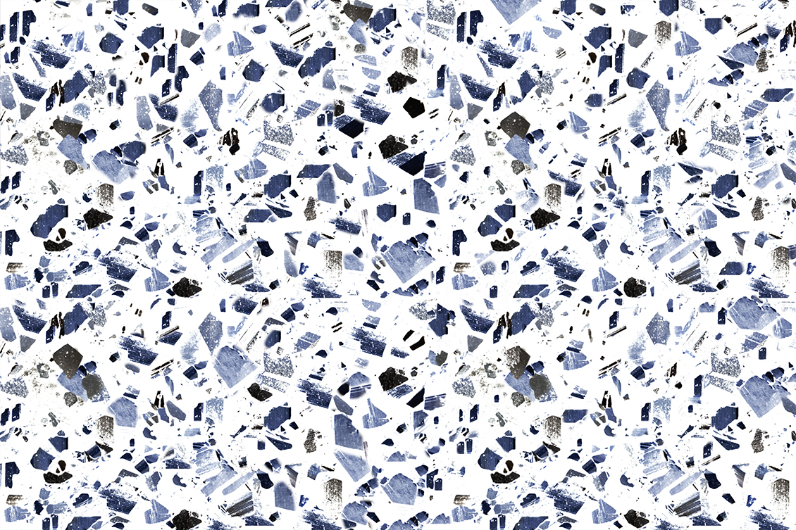 Carta da parati con texture decorativa con grandi cristalli color blu e argento su fondo bianco